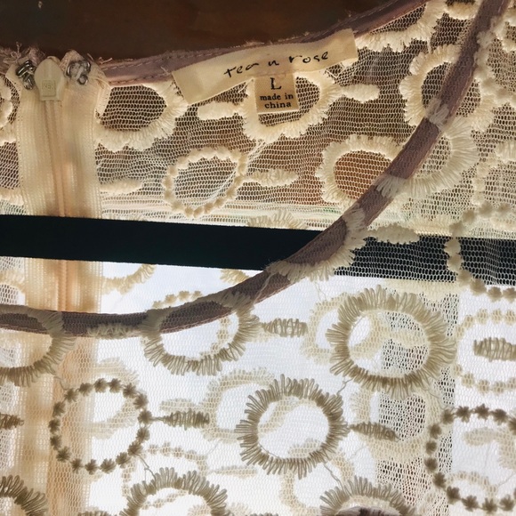 Embroidered tea dress - Picture 3 of 4